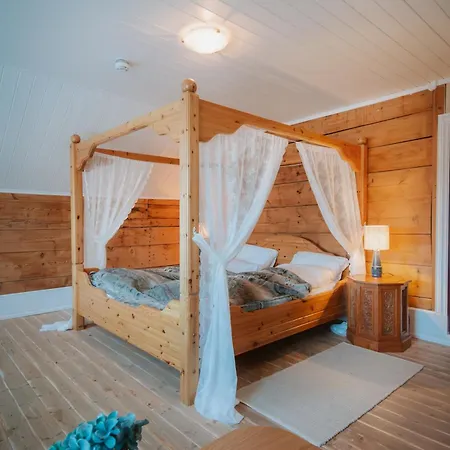 Helgaker Gard Hotell