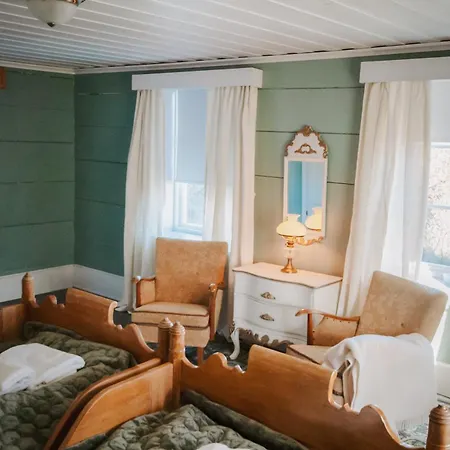 Helgaker Gard Hotell