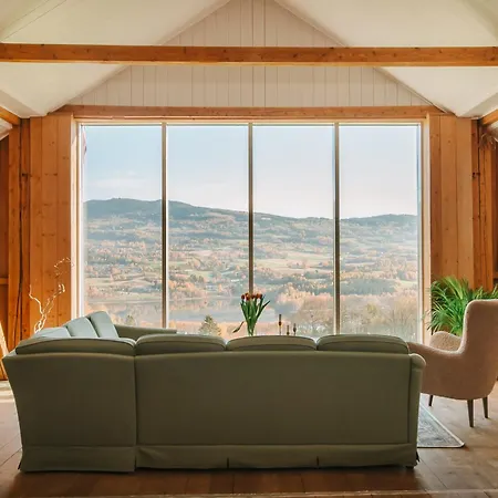 Helgaker Gard Hotell *