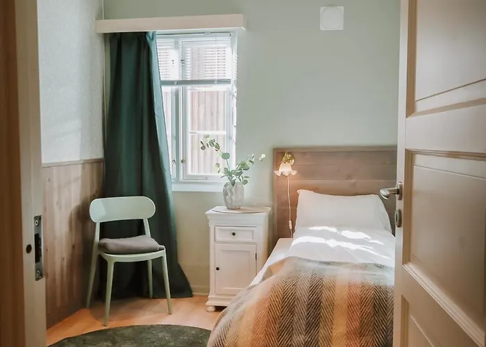 Helgaker Gard Hotel *