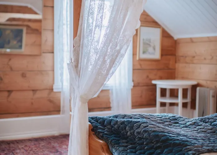 Helgaker Gard Hotel