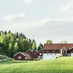 Helgaker Gard Hotel