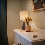 Helgaker Gard Hotel *
