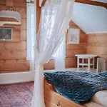 Helgaker Gard Hotel