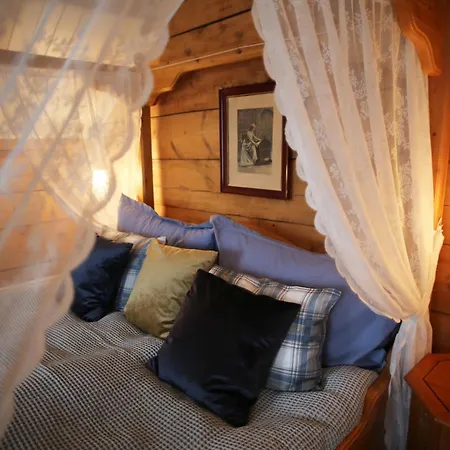 Helgaker Gard Hotel